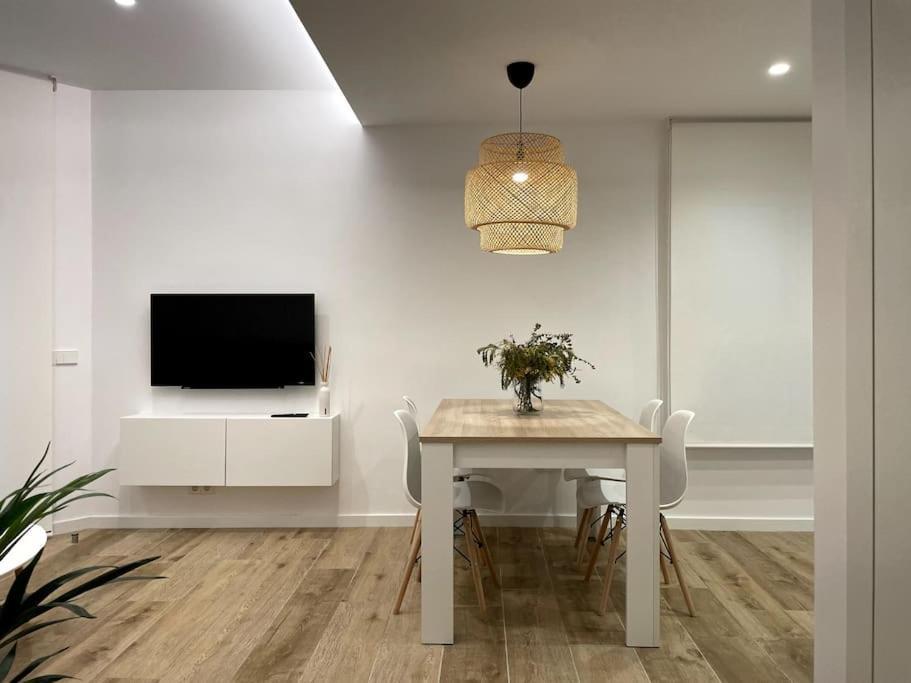 Apartamento Nuevo Centrico Frente Al Mar En Palamos Bagian luar foto