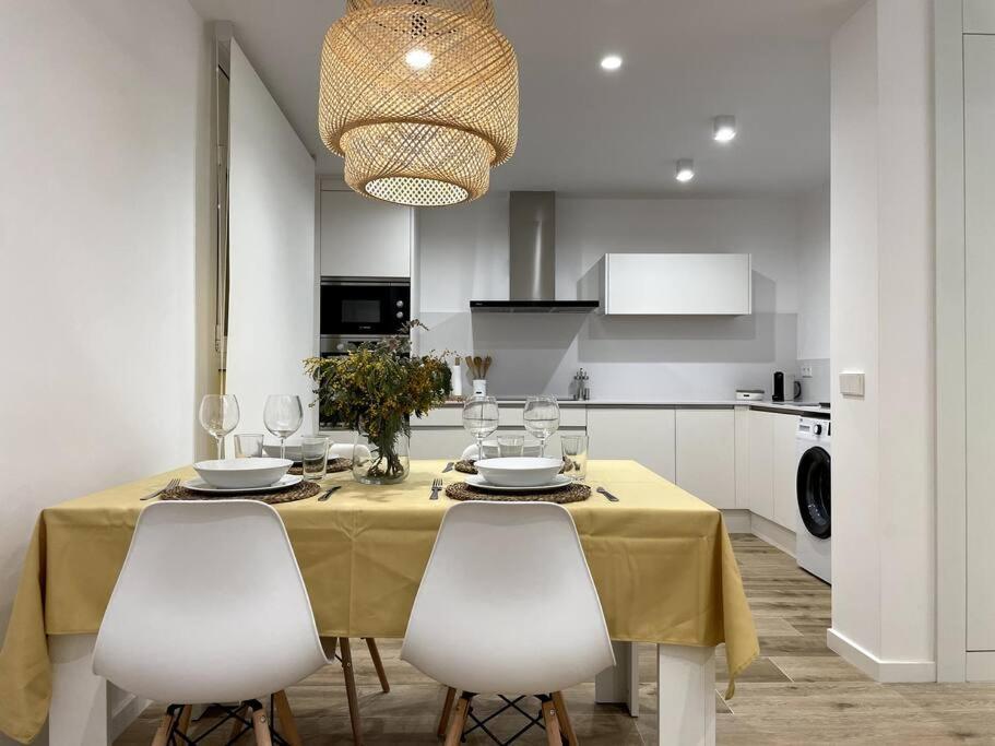 Apartamento Nuevo Centrico Frente Al Mar En Palamos Bagian luar foto