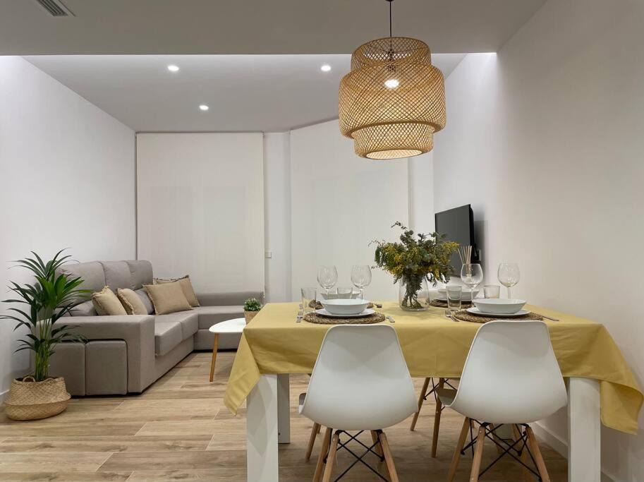 Apartamento Nuevo Centrico Frente Al Mar En Palamos Bagian luar foto